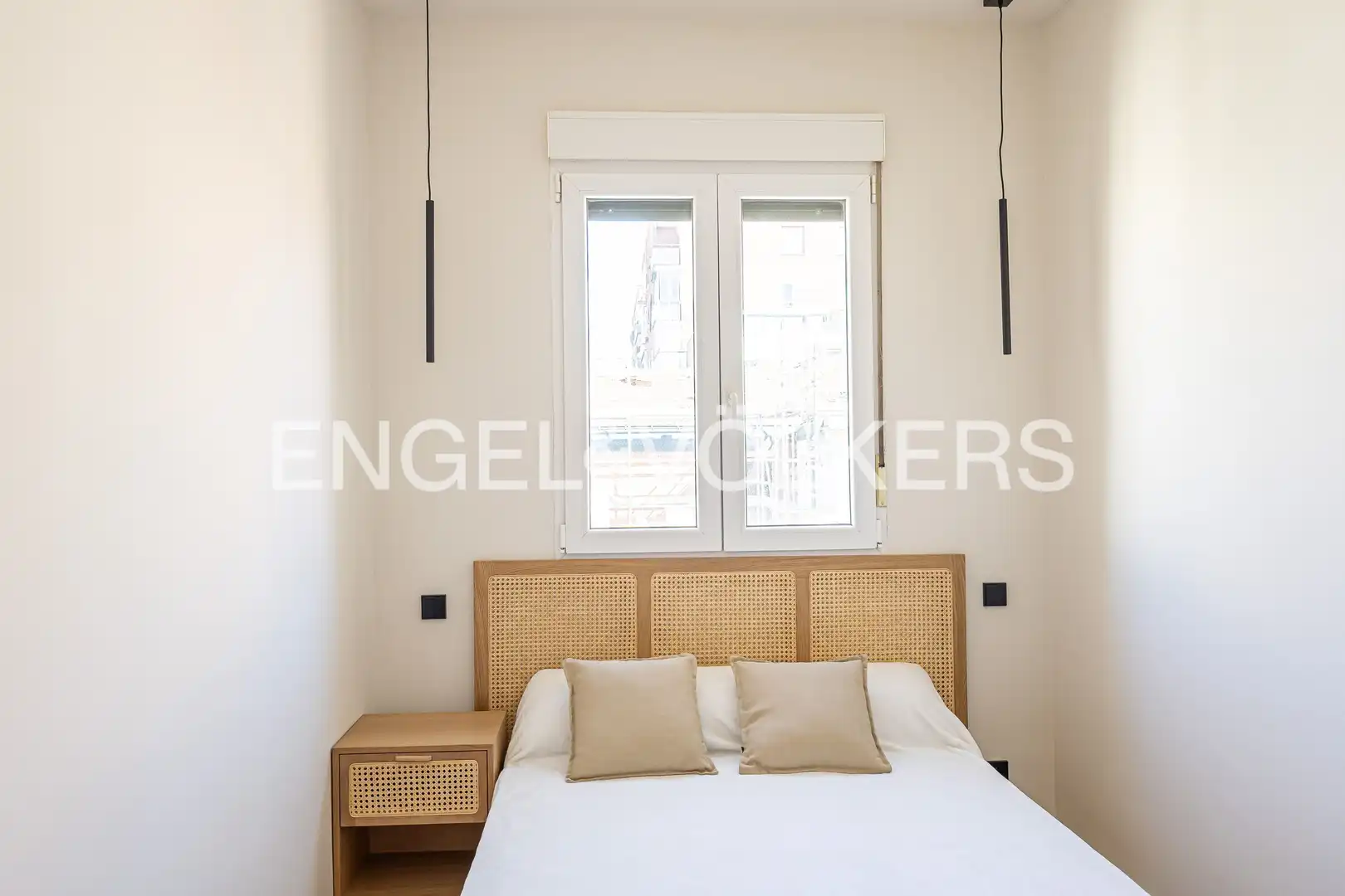 Bedroom of Attic for sale in Madrid  with Air Conditioner, Heating and Terrace