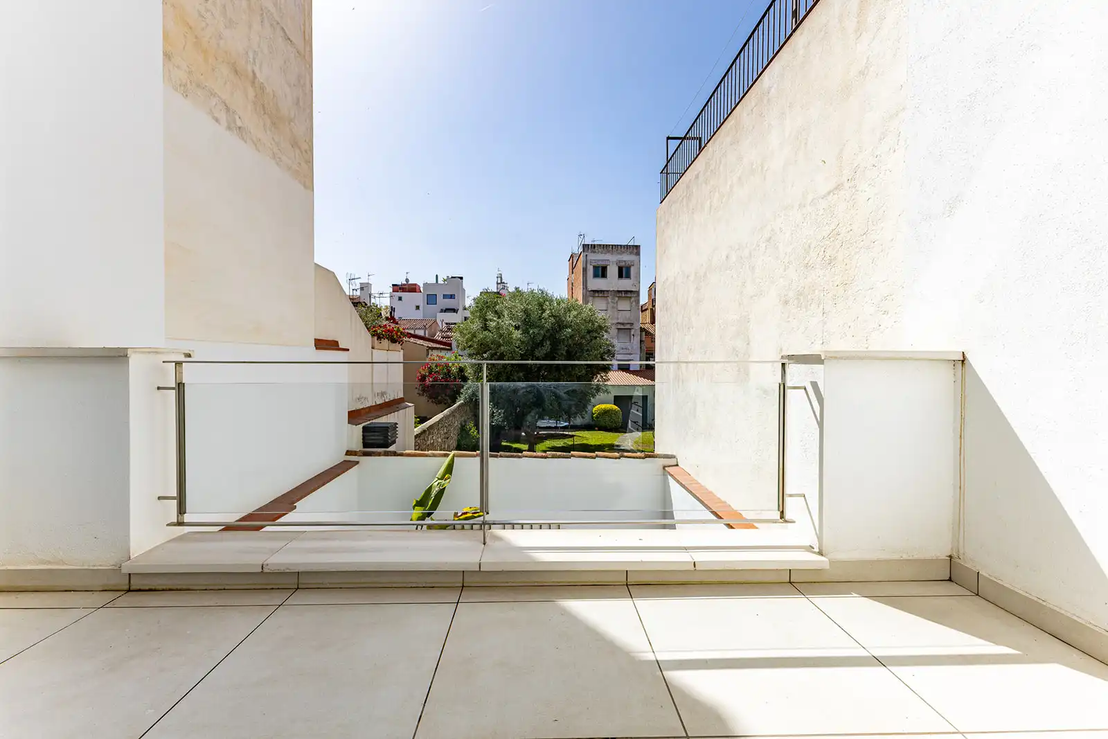 Terrassa de Casa adosada en venda en Badalona amb Aire condicionat, Calefacció i Forn