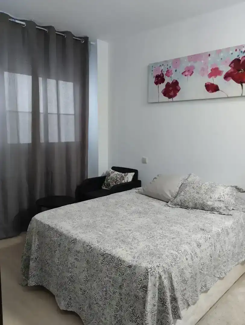Habitación de Piso de alquiler en Parla con Aire acondicionado, Parquet y Amueblado