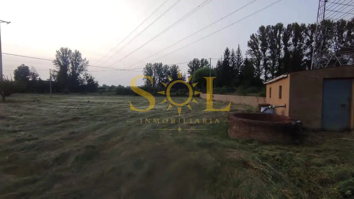 Terreny residencial en venda a Villaquilambre, imagen 2