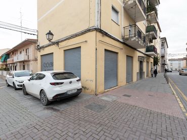 Locale commerciale in vendita a Santa Fe
