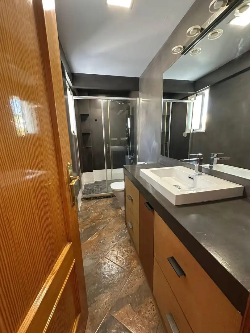 Baño de Piso de alquiler en Elda con Amueblado