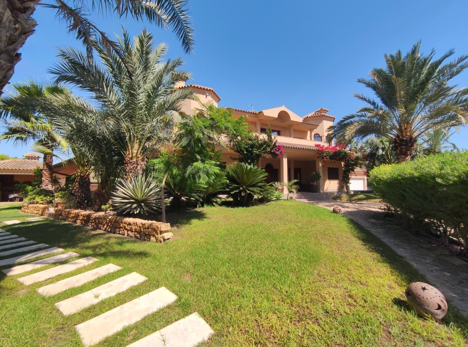 Jardín de Casa o chalet en venta en Elche / Elx con Aire acondicionado, Jardín privado y Terraza