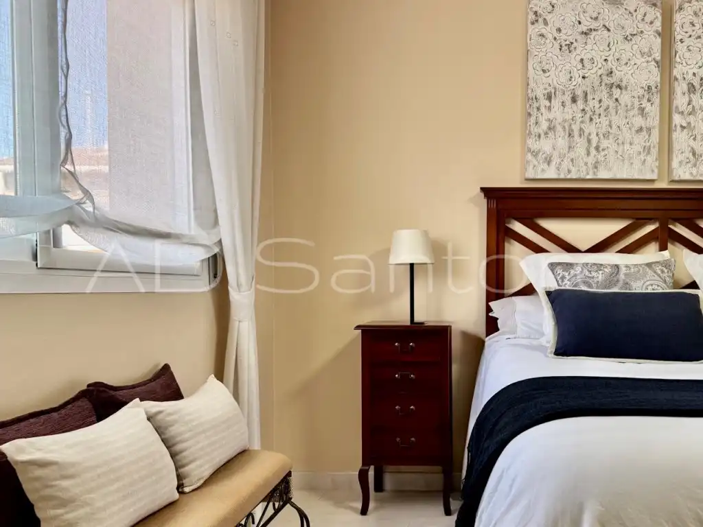 Habitación de Casa adosada en venta en Vilanova i la Geltrú
