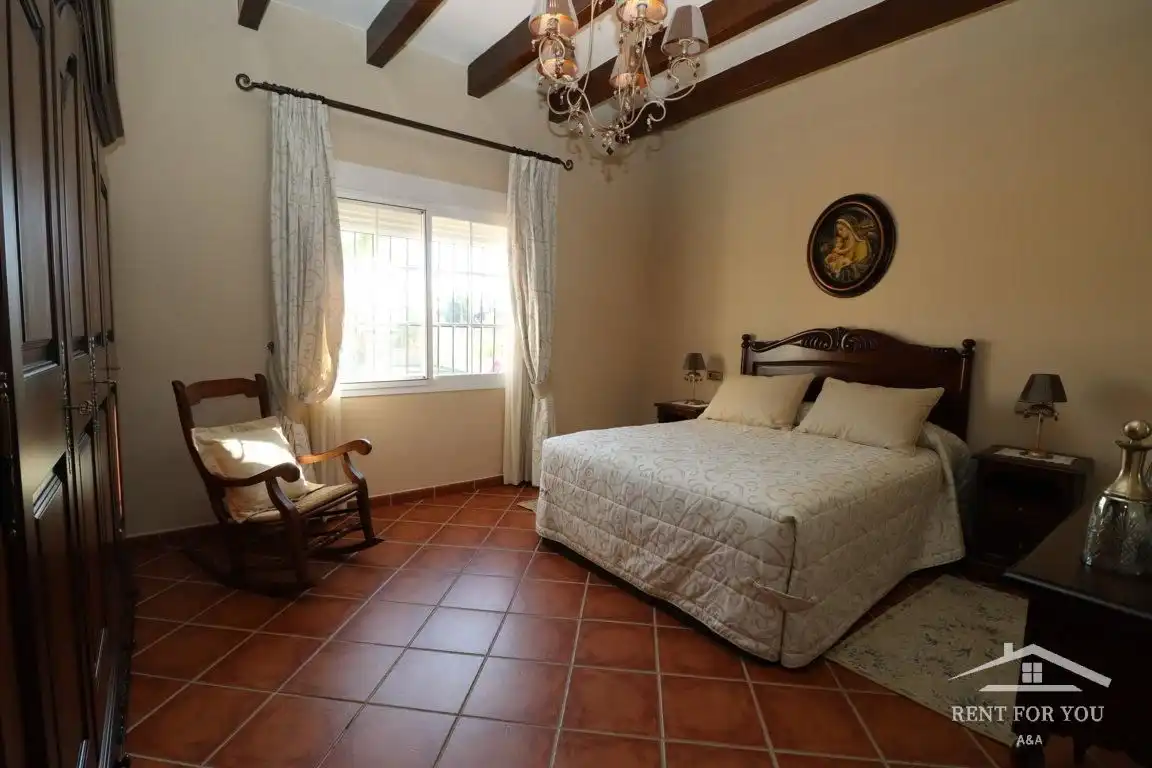 Dormitori de Casa o xalet de lloguer en Alhaurín El Grande amb Aire condicionat, Jardí privat i Terrassa