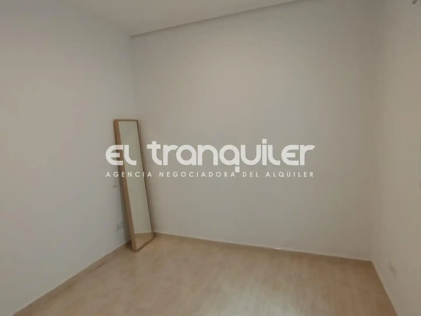 Piso de alquiler en Madrid con Amueblado y Lavadora