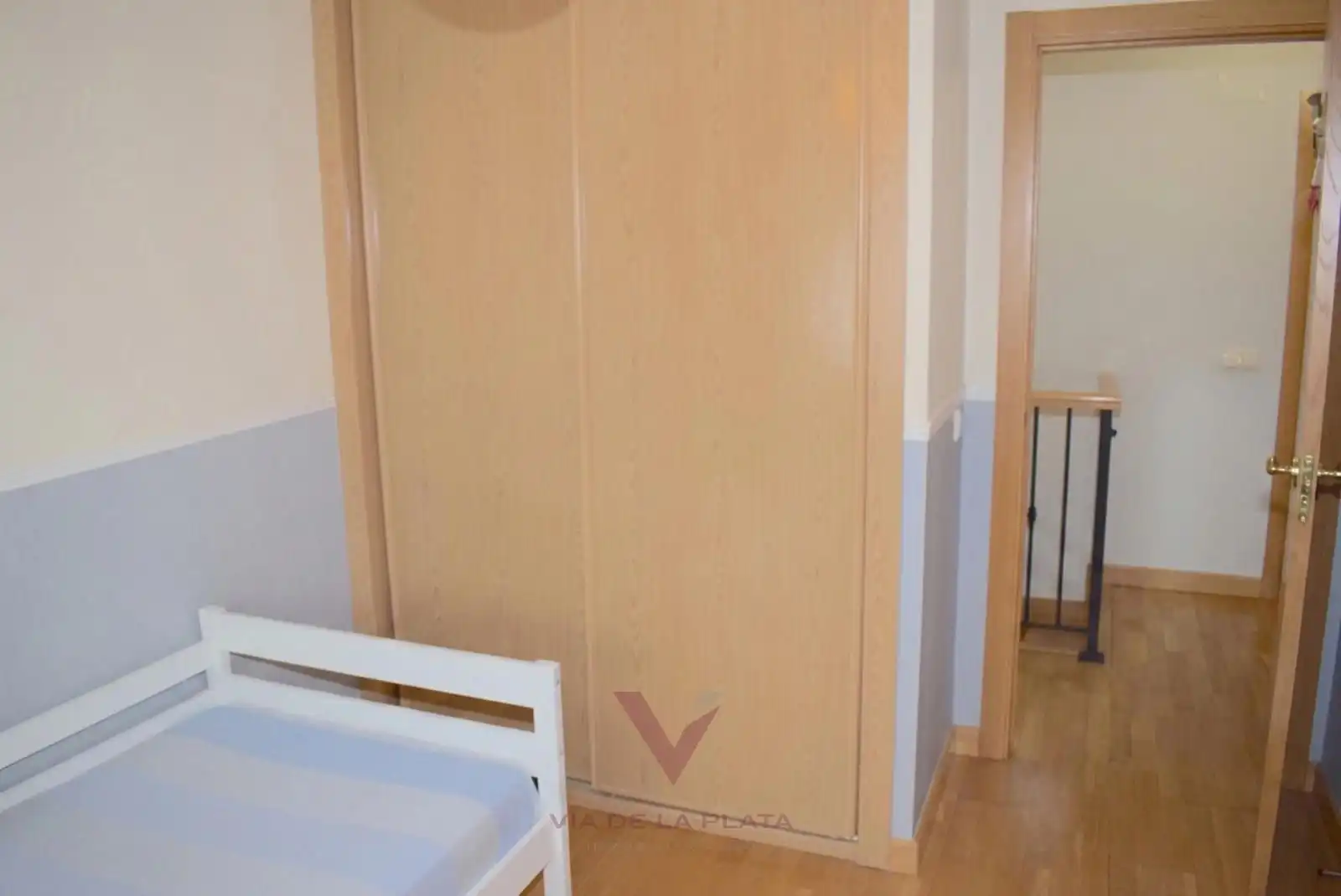 Habitación de Casa adosada en venta en Monterrubio de Armuña con Calefacción, Jardín privado y Parquet