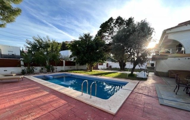 House or chalet to rent in Carrer Gladiol, Torreón - La Almadraba