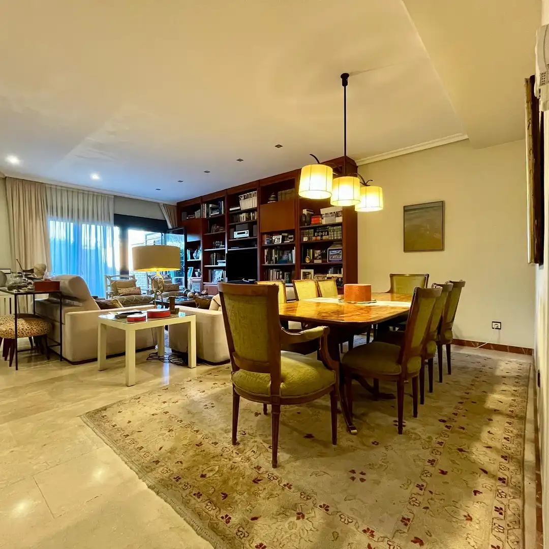 Comedor de Casa adosada en venta en Madrid con Aire acondicionado, Calefacción y Jardín privado