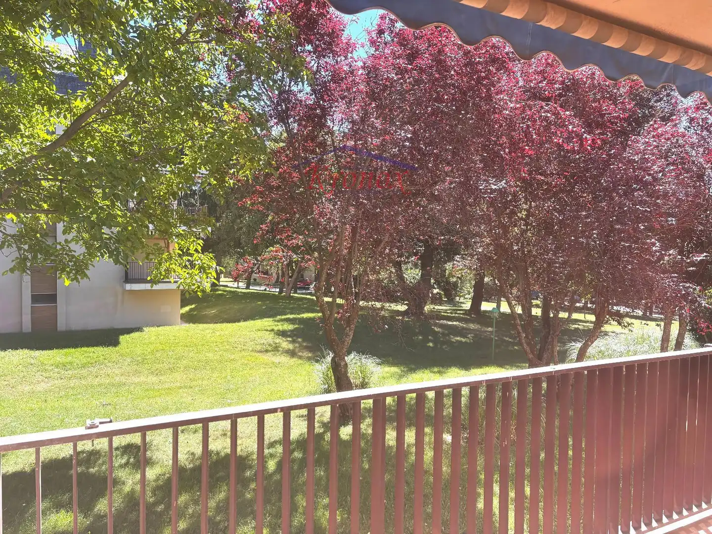 Jardí de Pis de lloguer en San Lorenzo de El Escorial amb Calefacció, Terrassa i Piscina