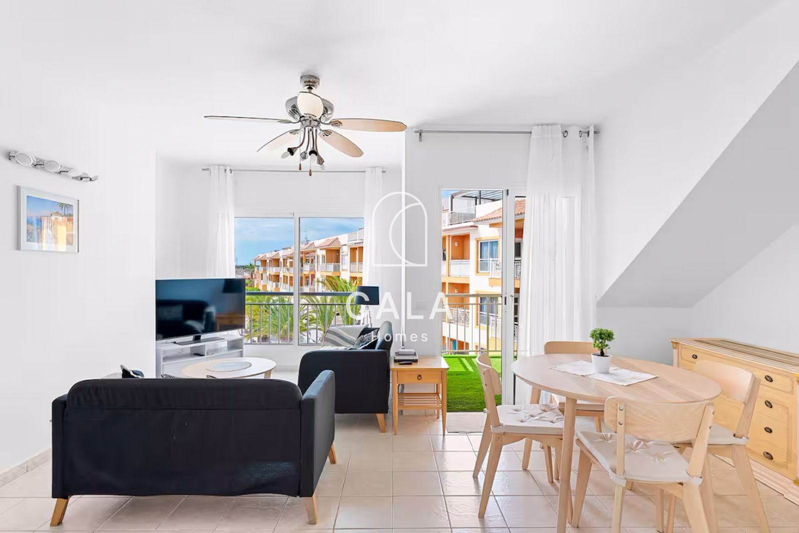 Vista exterior de Ático en venta en Adeje con Terraza, Piscina y Amueblado