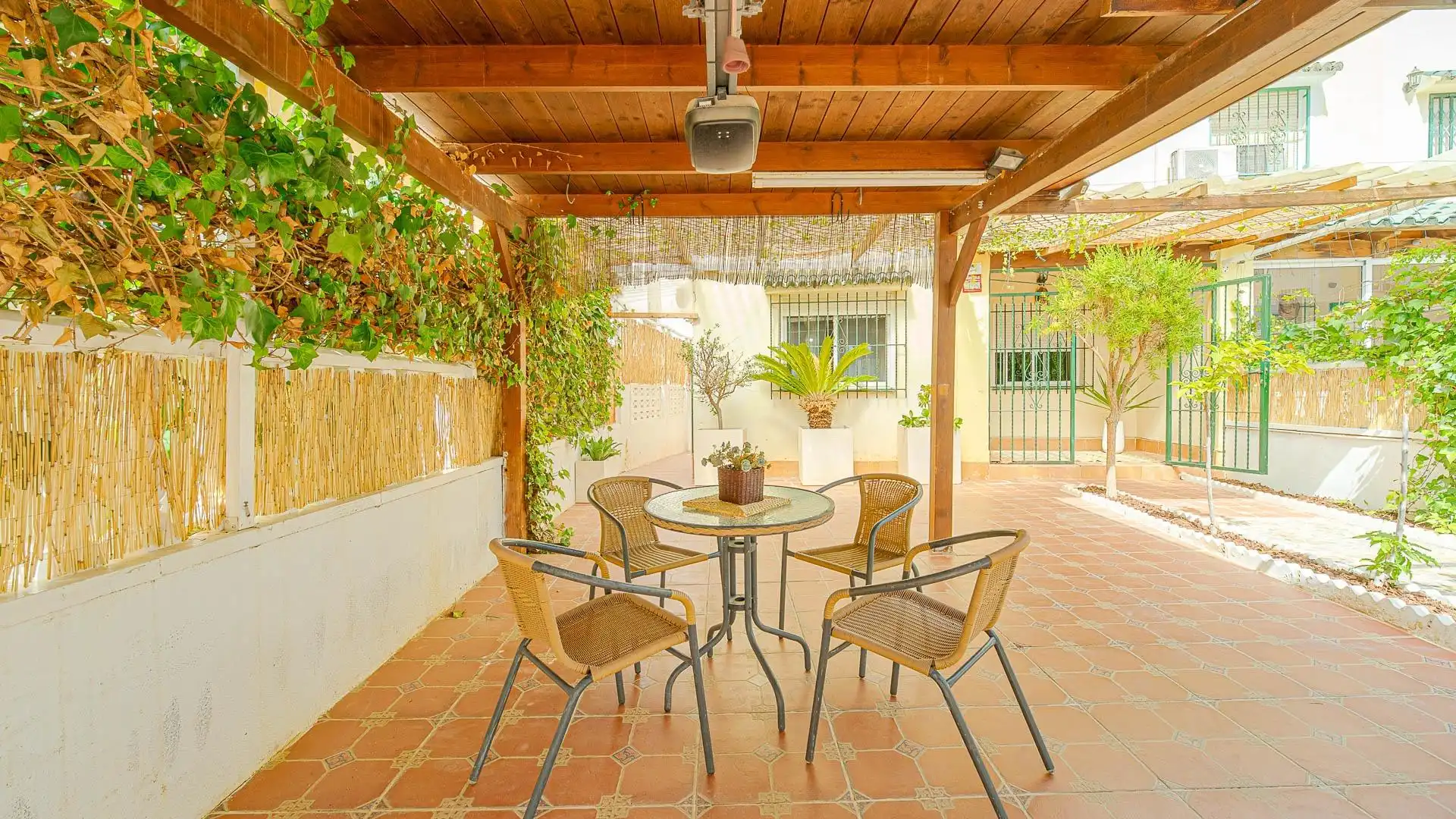 Terraza de Casa adosada en venta en Orihuela con Aire acondicionado, Calefacción y Jardín privado
