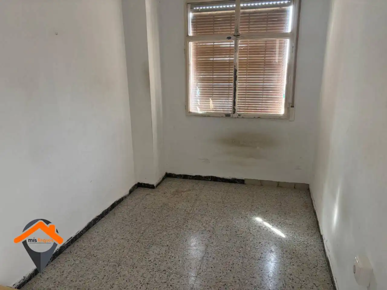 Piso en venta en Sabadell con Balcón