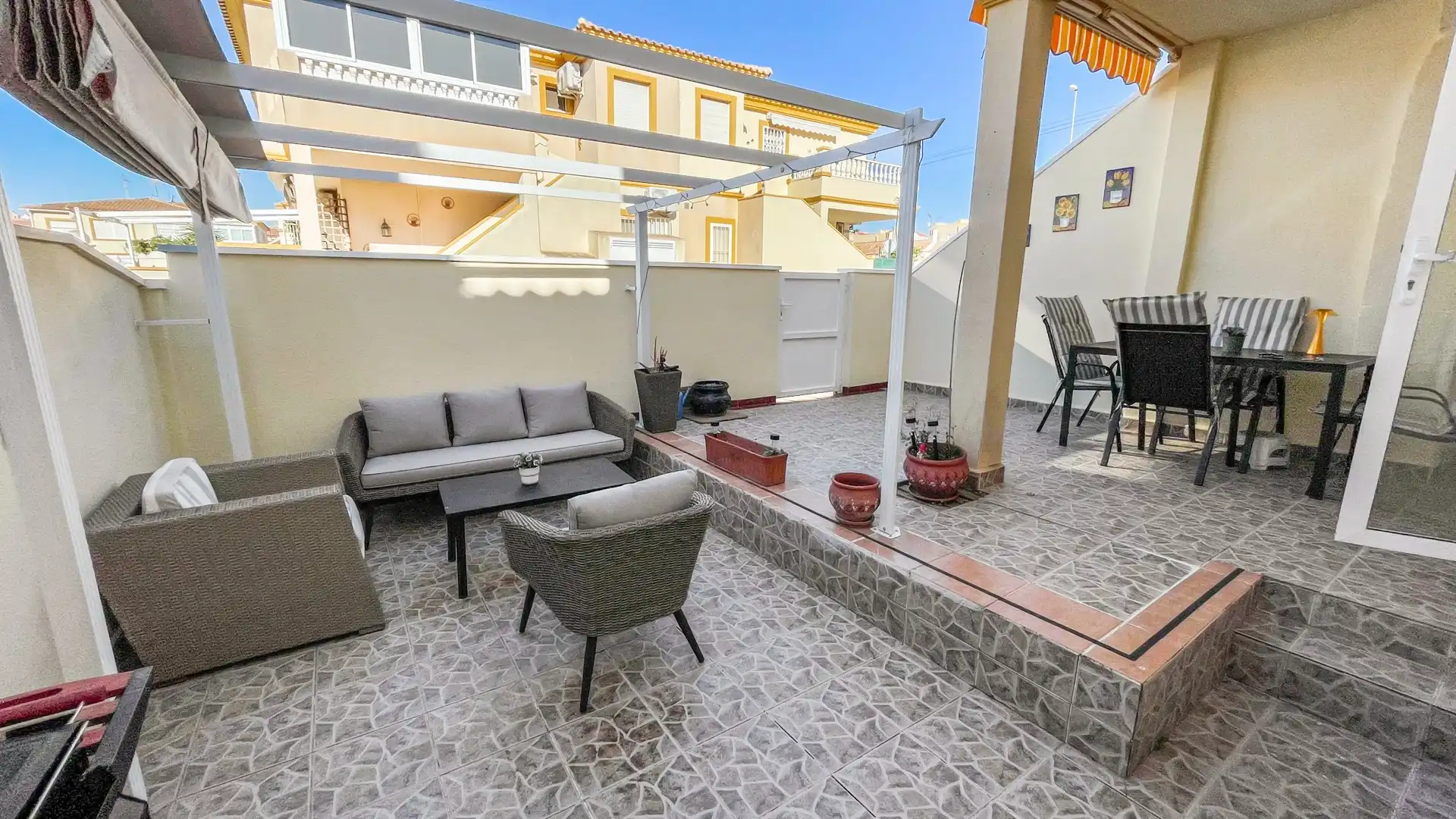 Terraza de Planta baja en venta en Orihuela con Aire acondicionado, Terraza y Piscina