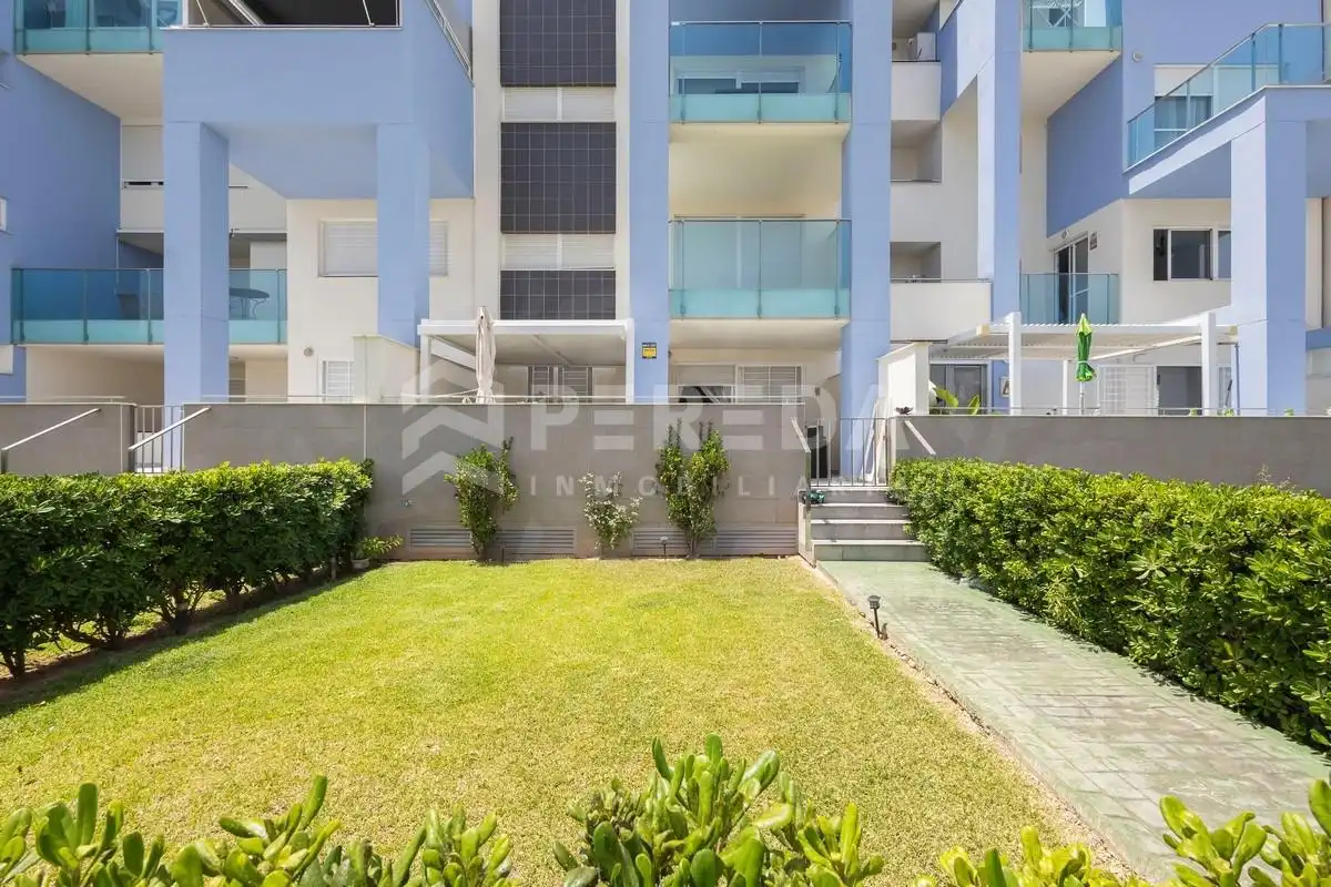 Exterior view of Ground floor for sale in Roquetas de Mar  with Air Conditioner, Private garden and Terrace