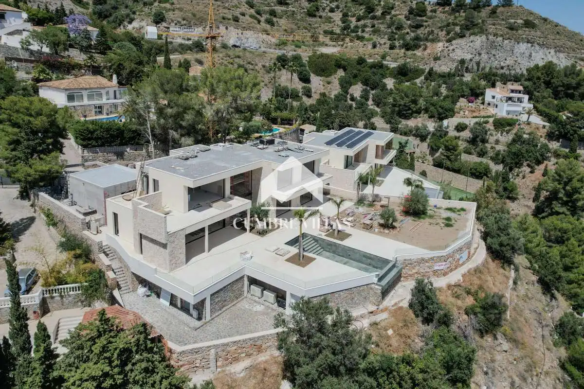 Vista exterior de Casa o chalet en venta en Almuñécar con Jardín privado y Terraza