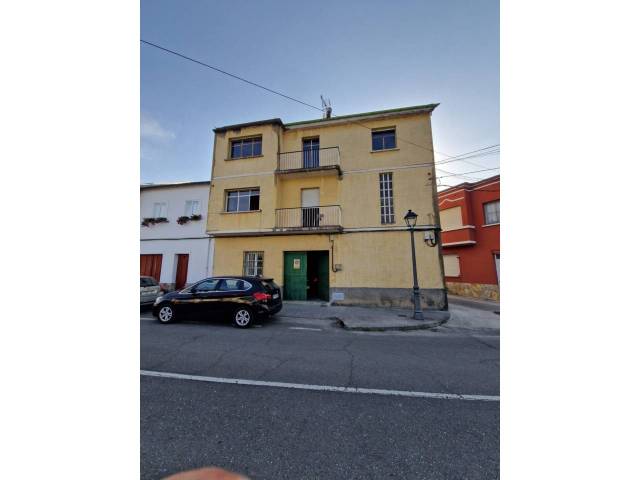 Casa-chalet en Venta en RUA DA FONTE en Larouco
