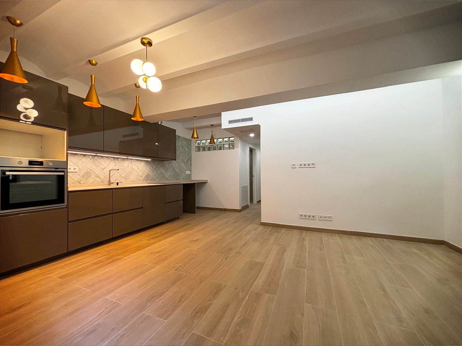 Cuina de Planta baixa en venda en Castelldefels amb Aire condicionat i Calefacció