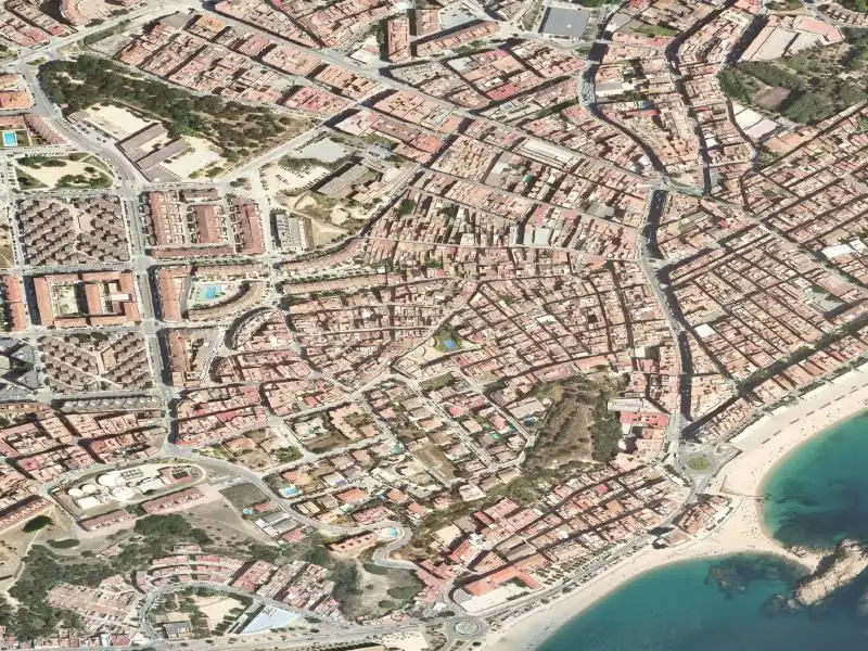 Piso en venta en Calle Emporda, imagen 3