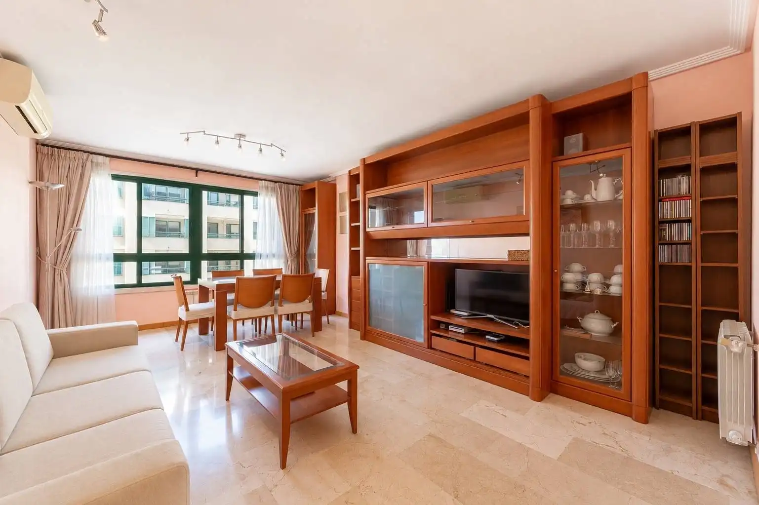Sala d'estar de Pis en venda en  Palma de Mallorca amb Aire condicionat, Calefacció i Jardí privat