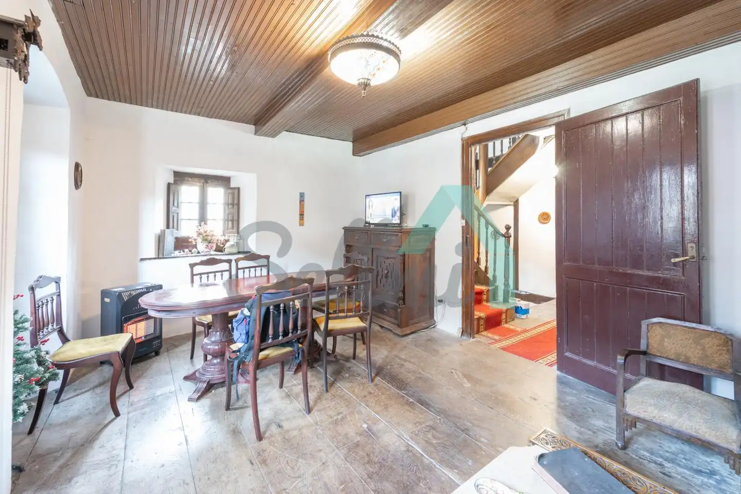 Casa adosada en venta en Quirós con Parquet y Trastero