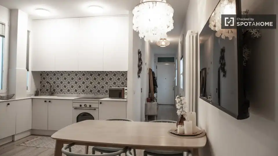 Flat for rent in Gaztambide
