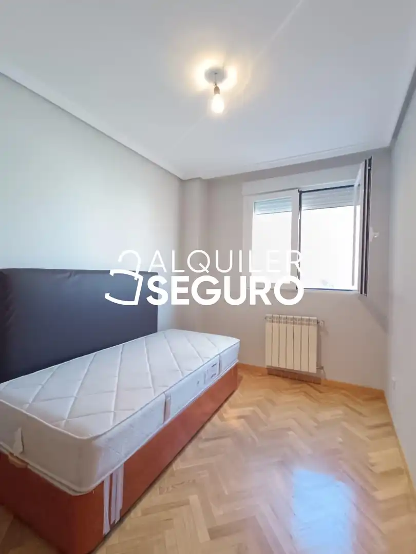 Bedroom of Flat for rent in Leganés  with Heating, Storage room and Furnished