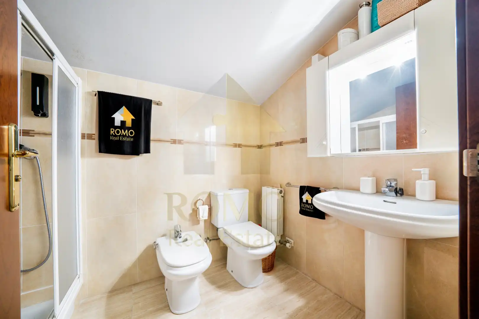 Baño de Dúplex en venta en Canovelles con Aire acondicionado, Calefacción y Balcón