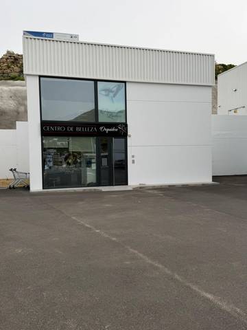 Local comercial en Alquiler en El Palmeral