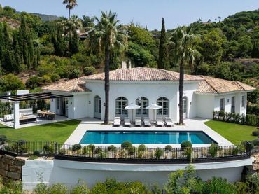 Casa amb piscina en venda a La Zagaleta