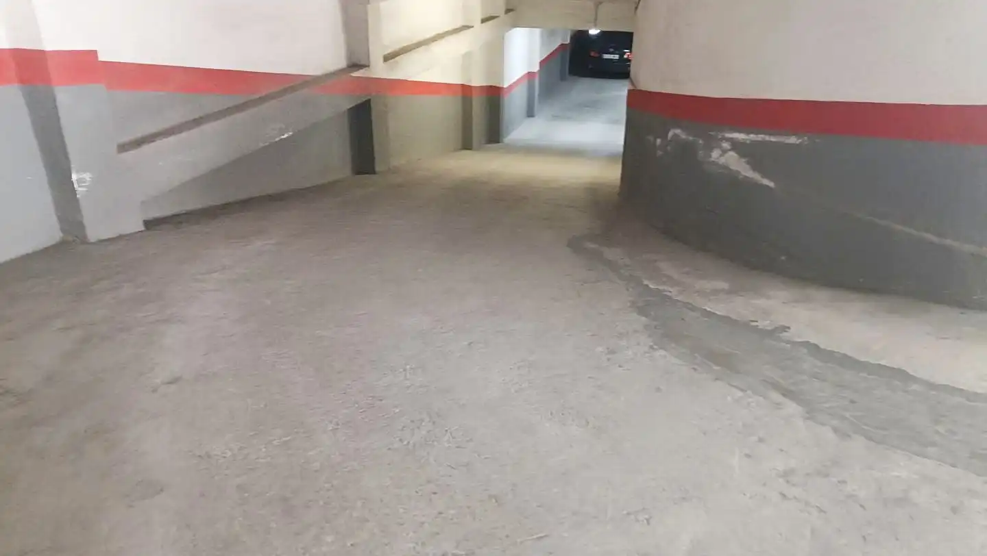 Garage zur Miete in Nou Moles