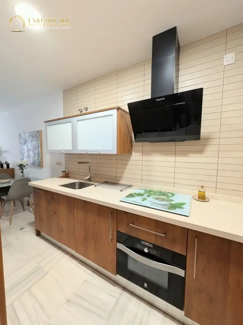Cocina de Piso en venta en Teatinos - Universidad