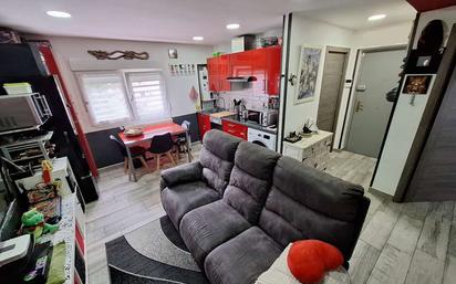 Sala d'estar de Pis en venda en Durango amb Calefacció
