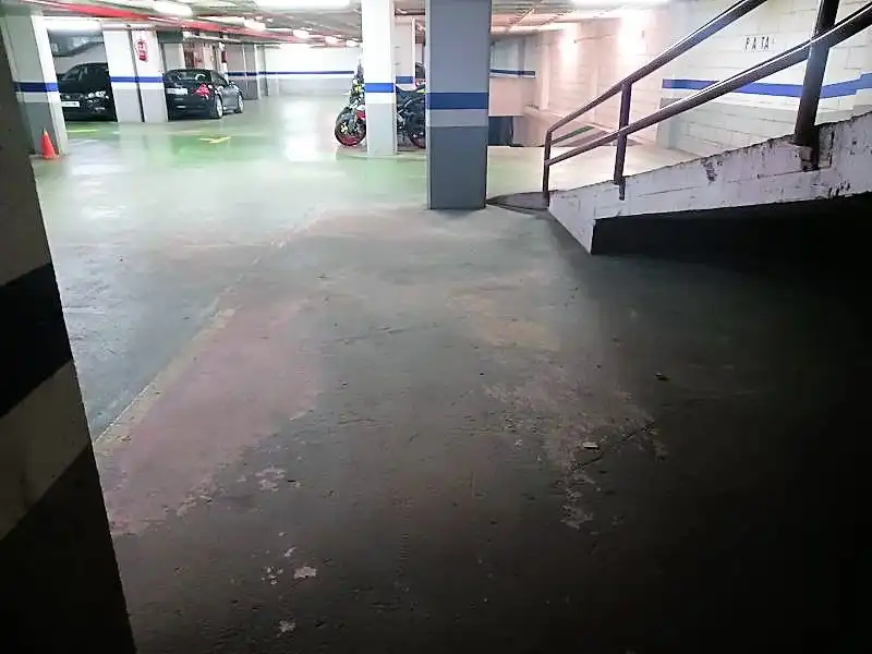 Garage zur Miete in Sant Vicenç Dels Horts