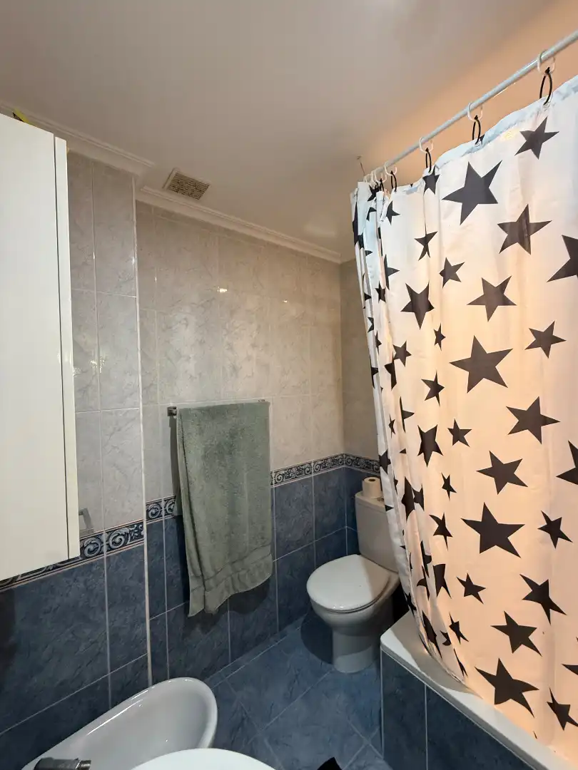 Badezimmer von Wohnung zum Verkauf in Hazas de Cesto mit Klimaanlage, Heizung und Terrasse