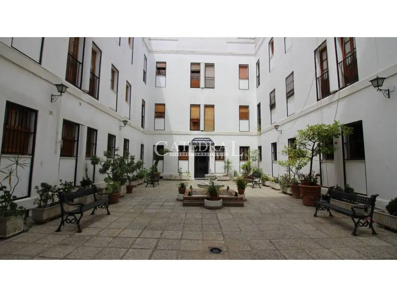 Garden of Flat for rent in Sevilla  with Air Conditioner, Heating and Furnished