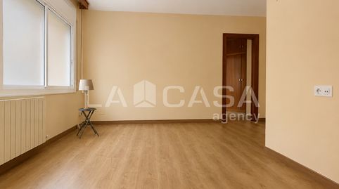 Foto 4 de Pis en venda a Carrer de Camprodon, Can Mariner, Santa Coloma de Gramenet
