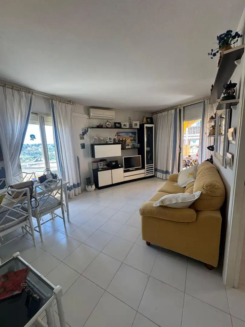 Sala de estar de Ático en venta en Calpe / Calp con Jardín privado, Terraza y Amueblado
