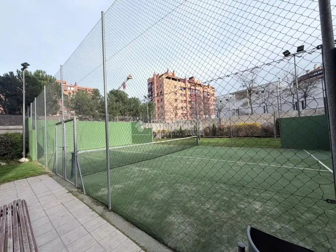 Jardín de Piso en venta en Madrid con Aire acondicionado, Calefacción y Trastero