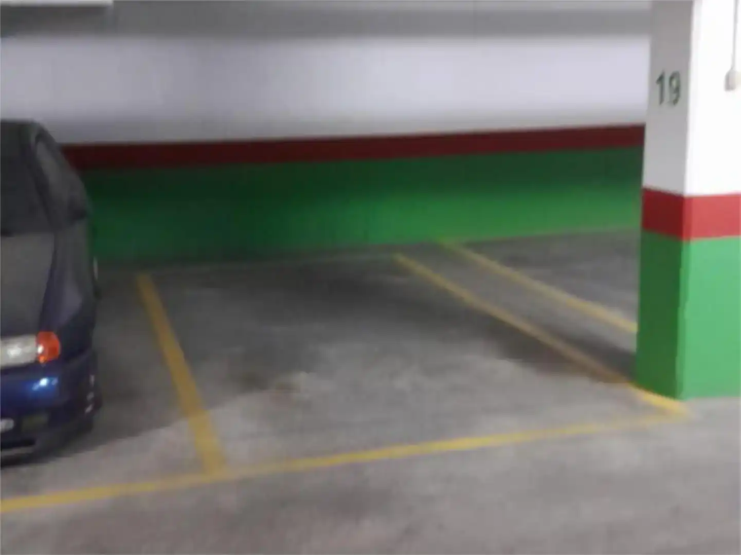 Parkplatz von Garage zur Miete in Getafe