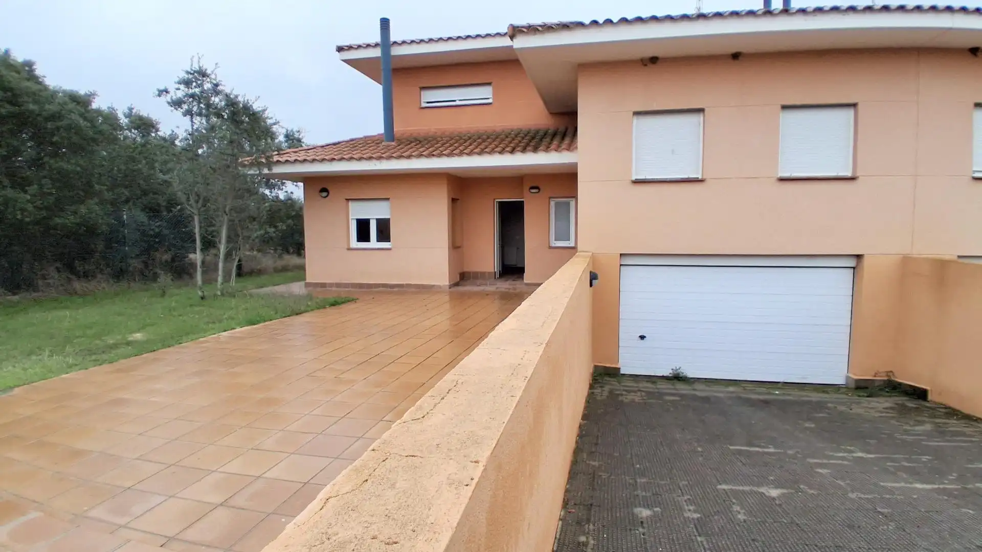 Casa aparellada en venda a Carrascal de Barregas, imagen 3