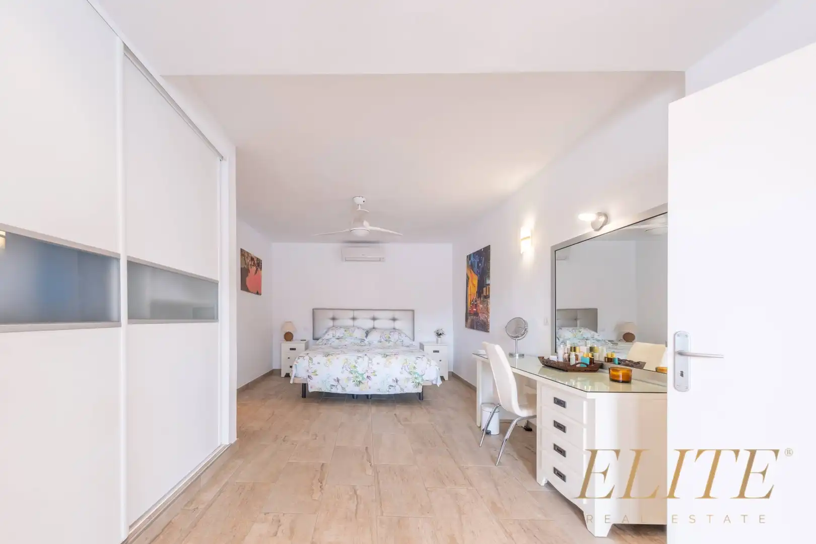 Dormitori de Casa adosada en venda en Mogán amb Aire condicionat, Terrassa i Traster