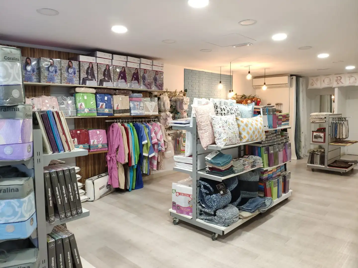 Business premises to rent in Calle de Calatrava, imagen 12