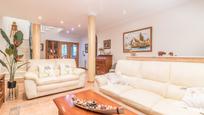 Sala d'estar de Casa o xalet en venda en Carlet amb Aire condicionat, Calefacció i Jardí privat