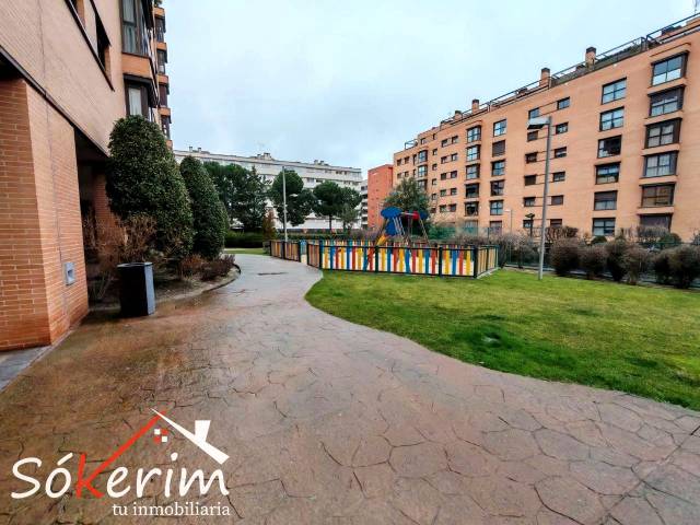 Piso en Venta en Calle de la Sierra de Atapuerca en Las Tablas
