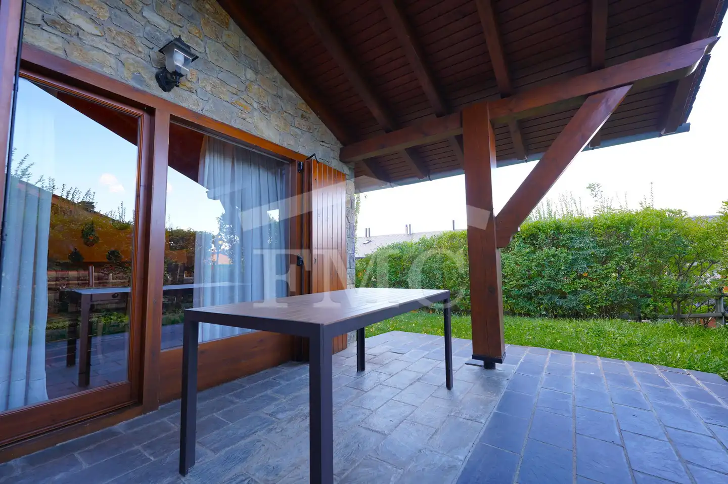 Terrace of Houses for rent in Alp poble