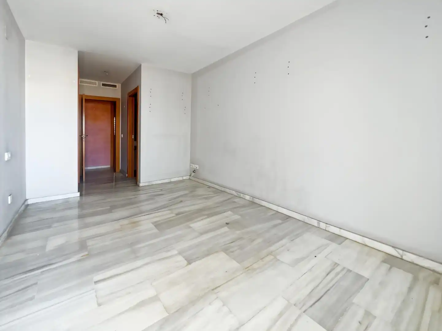 Dormitori de Pis en venda en Castellón de la Plana / Castelló de la Plana amb Aire condicionat, Terrassa i Traster