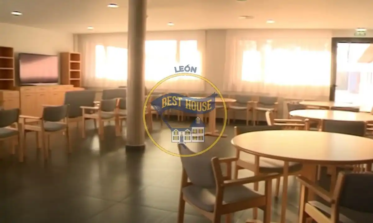 Casa o chalet en venta en Sariegos con Calefacción, Terraza y Alarma