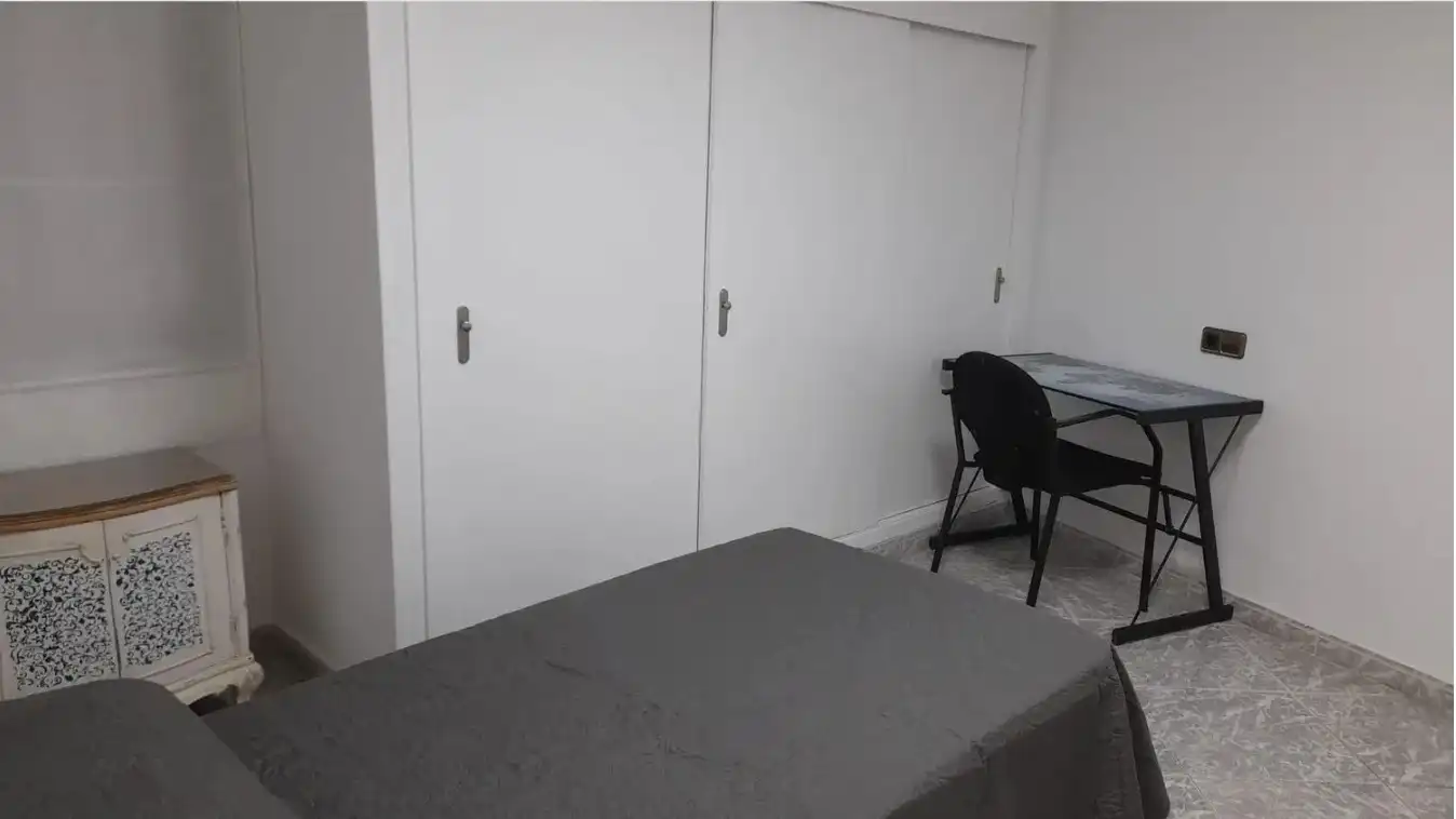 Habitación de Piso en venta en Granada con Aire acondicionado, Calefacción y Amueblado