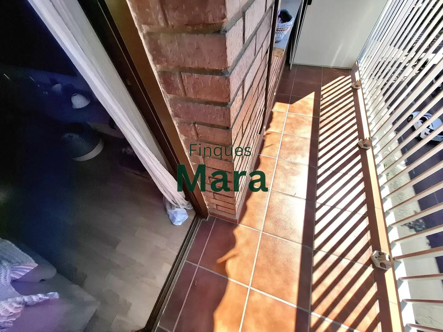 Terrassa de Pis en venda en Sant Boi de Llobregat amb Aire condicionat, Parquet i Balcó